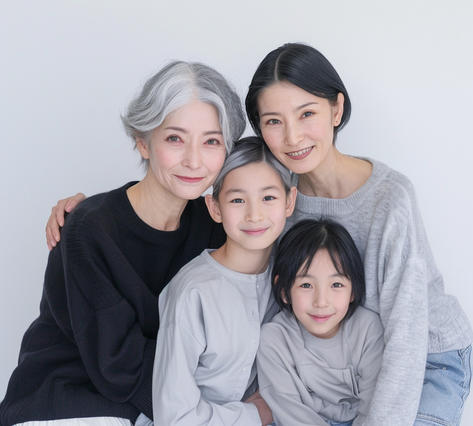 Multigeneralization photo of an Asian family