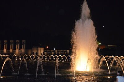 Photo of the fountain at the Washington, D.C. Mall taken in 2013